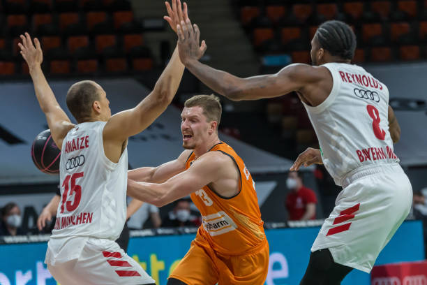 由本土联赛 由本土联赛