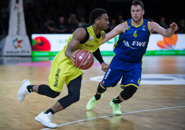 压制对方主 压制对方主