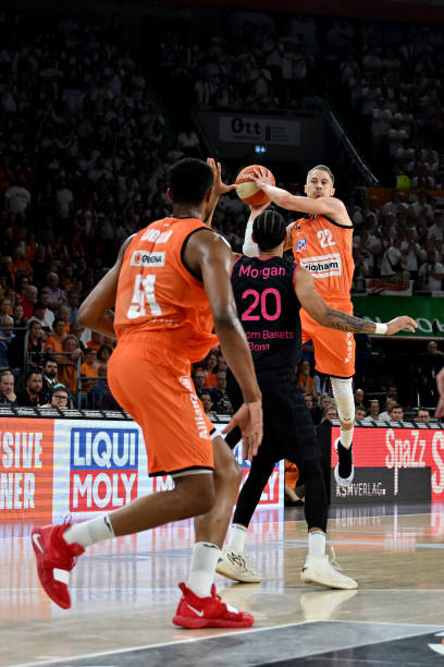 也让人更加 也让人更加